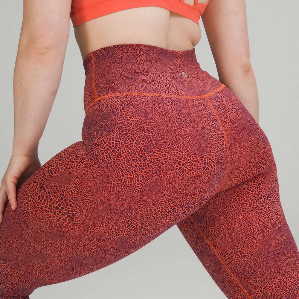 Lululemon Wunder Train (8) LIKE NEW